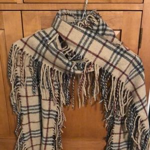 Burberry fringe wool scarf